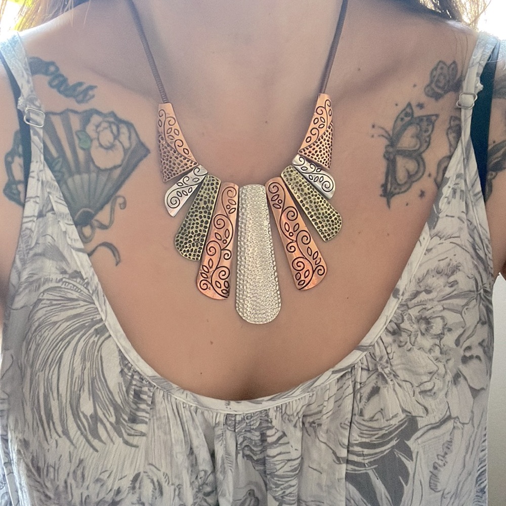 Hammered copper and silver boho statement necklace - Picture 4 of 4